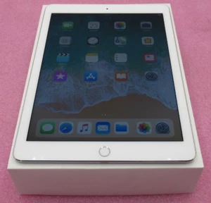 Apple iPad Air 2 16GB 9.7" 2014 Tablet Wi-Fi iOS Touchscreen A1566 MGLW2B/A - Picture 1 of 11