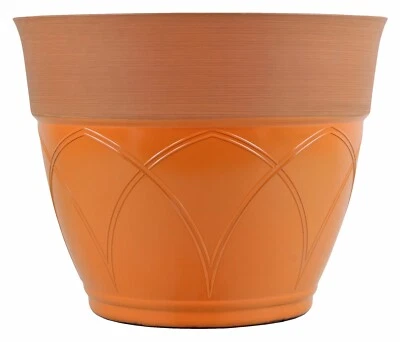 Jardinera grande de plástico con borde de colores Garden Elements, naranja, 15" Foto 1 de 4