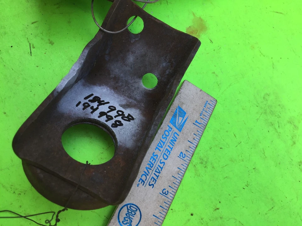 Suporte de montagem de motor Studebaker Champion 1941 tp 1946.   194998.    Item: 10120 - Imagem 1 de 1