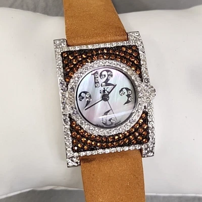Reloj Adee Kaye Mujer Cuarzo Estrás Bisel Cristal Cuero Gamuza Banda Funciona Foto 1 de 4