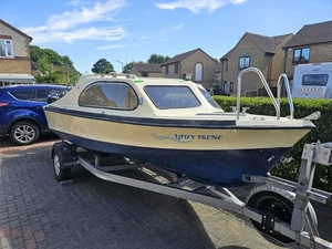 Shetland 535 Cabin Crusier With Outboard Engines - Picture 1 of 16