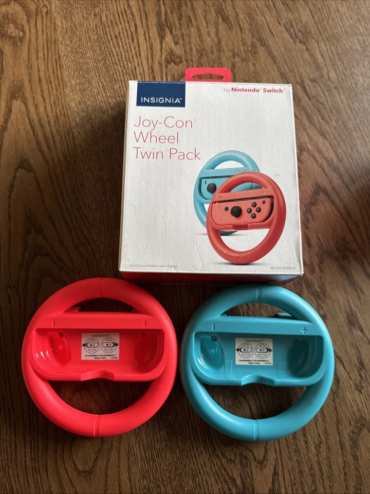 Joy-Con Wheel Twin Pack Insignia - Image 1 of 1