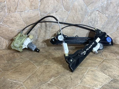 BMW Z4 E89 2014 Right Front door window regulator with motor 7192299 NDA24203 - Image 1 of 4