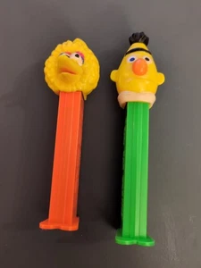 Vintage Pez Dispenser-Pat. # 5.9-Slovenia-Sesame Street-Set of 2 -A88 - Picture 1 of 4
