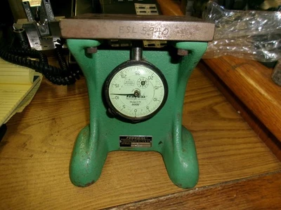 MEDIDOR DE PROFUNDIDAD DE BANCO FEDERAL 75B-1 CON INDICADOR .0005 C71 Foto 1 de 4