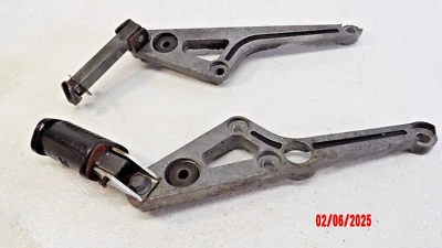 1980 80 Yamaha Maxim XJ 650 estriberas traseras pasajero reposapiés soportes Foto 1 de 4