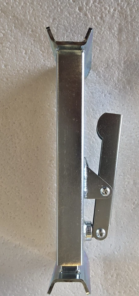 Universal shunting jack safety bar - Image 1 of 4