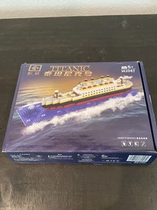 Building Blocks Titanic M2047 Possibly Incomplete Set - Picture 1 of 6