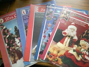 Lot of 5 Fibre Craft Christmas Santa Claus & Mrs. Claus Crochet Pattern Booklets - Picture 1 of 4