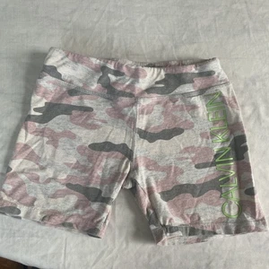 Calvin Klein Shorts Girls Youth Small Stretch Athletic Running Training Workout - Picture 1 of 4