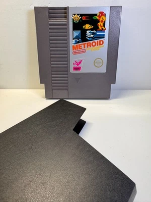 Metroid (Nintendo NES, 1987) 5-SCREW VARIANT Authentic. Tested. - Image 1 of 4