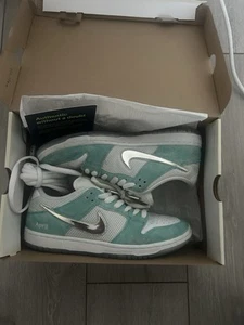 Size 8.5 - Nike SB Dunk Low x April Skateboards Turbo Green - Picture 1 of 5