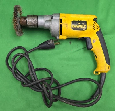 Broca DEWALT DW235G 1/2" velocidade variável com fio TESTADO (E9) - Imagem 1 de 4
