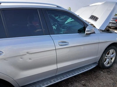 Conjunto de puerta delantera derecha usado se adapta a: Mercedes-benz Mercedes clase ml 2014 Foto 1 de 4