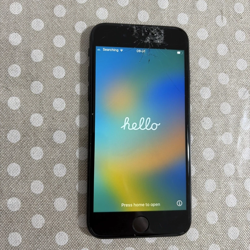 Apple iPhone SE 2nd Gen Nero Black 4247 - Immagine 1 di 4