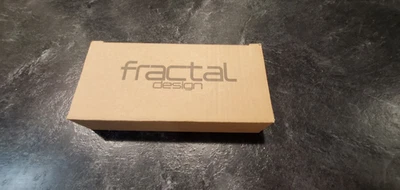 Fractal Design Bracket + Misc + Screws - Image 1 of 4