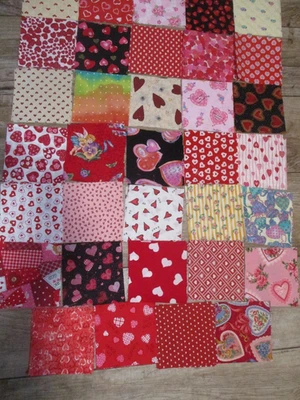 102 CORAZONES DE SAN VALENTÍN 5" CUADRADOS 3 CADA UNO DE 34 TEJIDOS DIFERENTES 100% ALGODÓN Foto 1 de 4
