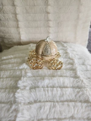 Coche Darling Cenicienta, adornado con cristales. Rosa pálido. Foto 1 de 4