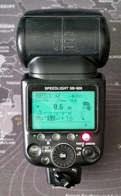 Pistola flash Nikon Speedlight SB-900 montaje en zapata #2 Foto 1 de 4