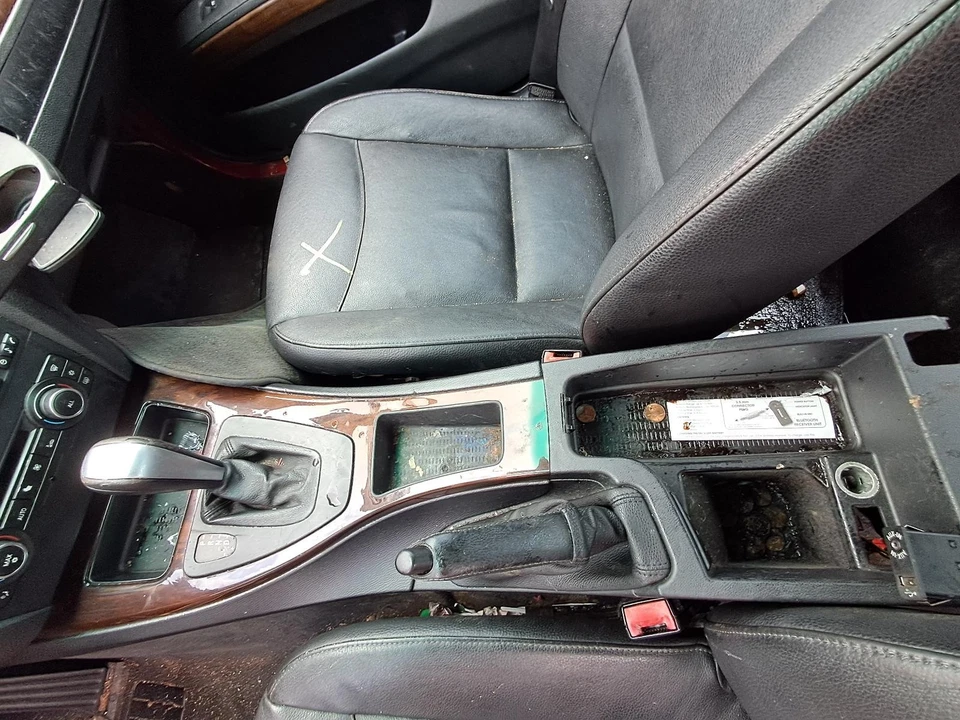 Conjunto de palanca de cambios de transmisión automática usado se adapta a: BMW 328I Grado A 2011 Foto 1 de 4