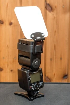 DiffuseiT Vari-Angle Flash Reflector / Diffuser for Flash Speedlight - Image 1 of 4