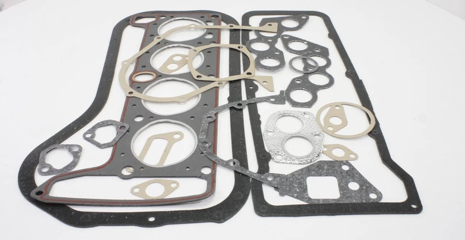 Engine gasket set 79 Lada 21011 2106 Vaz 1300 / 1600 Juego de juntas de motor - Image 1 of 1