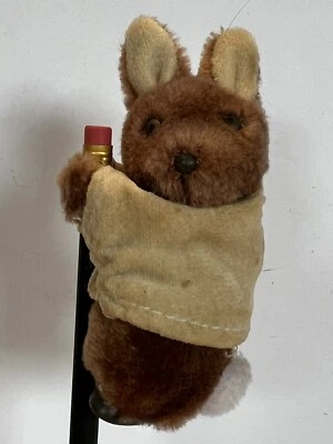 Vintage 1986 Benjamin Bunny Hugger Clip On 3.5" tall Eden Toys Visor Clip - Image 1 of 4