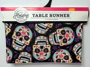 ¡Nuevo! "Hermosa Corredora de Mesa Negra Calavera de Azúcar Día de los Muertos 13"" x 72" - Imagen 1 de 8