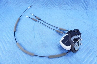Cerradura puerta trasera Infiniti QX56 QX80 lado del conductor 82501-1LA0A 2011-2020 OEM Foto 1 de 4