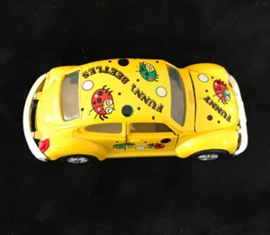 Volkswagen Beetle Yellow Pull-Back Diecast SS 4701 Funny Beatles 1:32 - Picture 1 of 9