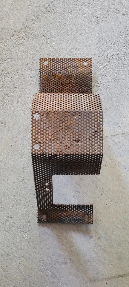 Cubierta protectora de toma de fuerza delantera Ford GT65 / GT75 / GT85 / GT95 Foto 1 de 2