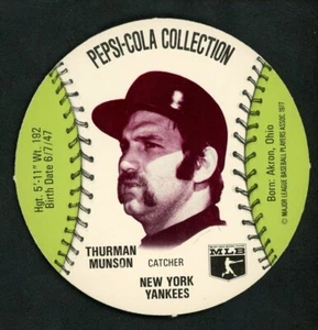 LARGE MINT 1977 Pepsi Cola Disc Thurman Munson New York Yankees & bonus cards - Picture 1 of 2