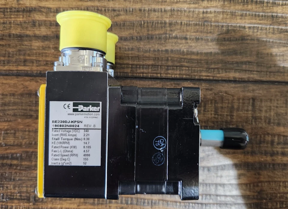 NEW OPEN BOX Parker BE230DJ-KPSN Brushless Servo Motor 340V 0.38 Nm 4990 RPM - Image 1 of 4