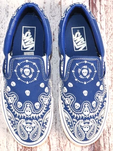 VANS Skull Bandana Blue & White Men's 6.5 Women's 8 Slip on Skate Shoe Sneaker - Picture 1 of 8