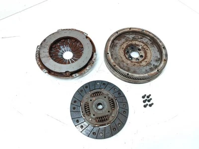 Volkswagen Golf VII 2015 Diesel clutch set kit 04L141025 UVY31155 - Image 1 of 4