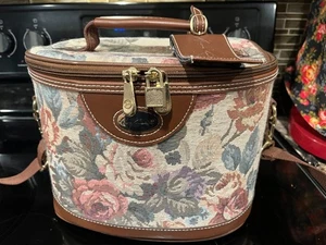 Vintage Gloria Vanderbilt Floral Tapestry Case Cosmetic Bag Luggage Carry On - Picture 1 of 4