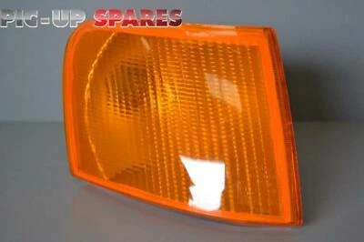 Ford Escort O/S Front Orange Indicator Light 90-95 - Image 1 of 3