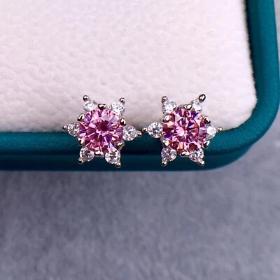 Tachuelas solitarias de diamantes rosados tratados certificados de 2,50 quilates de plata de ley 925 Foto 1 de 4