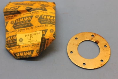 NOS YAMAHA DS6 R3 TD2 TR2 YDS5 YM2C YR1/2 PRESSURE PLATE 2 168-16352-00-00  - Image 1 of 4