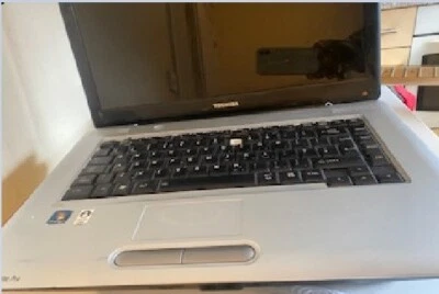 TOSHIBA SATELLITE PRO L450D-12X PSLY6E 15.6" SSD HDMI W11 WEBCAM - Image 1 of 3