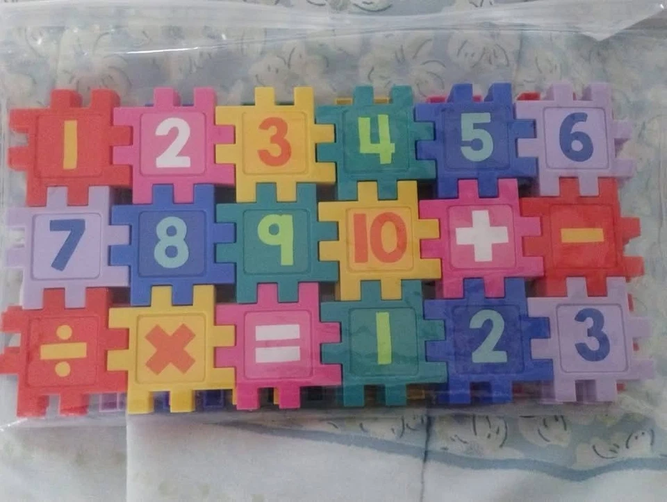 Conector Puzzle Matemáticas Foto 1 de 1