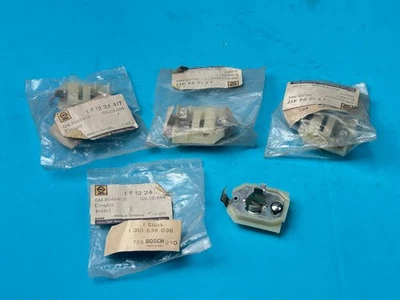 Opel Kapitän Admiral Diplomat B Tail Light Bulb Holder X 4 Part # 122417 NOS - Image 1 of 4