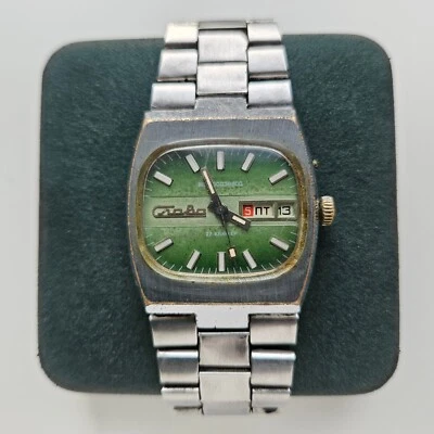 Vintage Soviet USSR Watch Slava 26 jewels TANK TV 2428 GREEN - Image 1 of 4