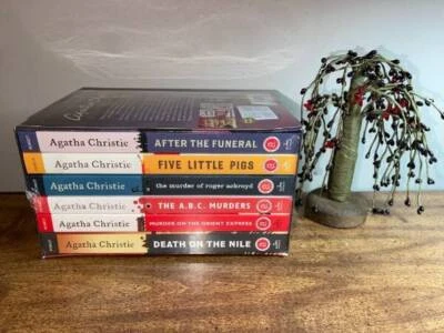 AGATHA CHRISTIE Six Classic Hercule Poirot Novels In Gift Box-New in Box Foto 1 de 4