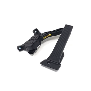 2011-2015 KIA OPTIMA Automatic Transmission Accelerator Throttle Gas Pedal 2.4L - Picture 1 of 9