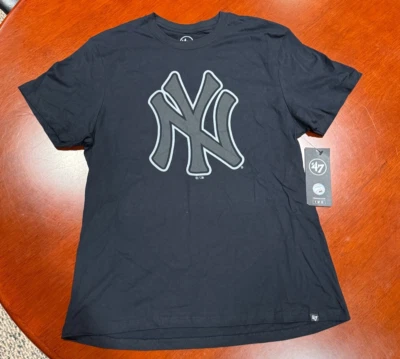 NUEVO CON ETIQUETAS MLB New York Yankees Béisbol '47 Marca Pop Impresión Logo Camiseta Negra Grande Foto 1 de 4