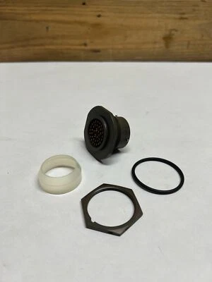 39-Pin Circular MIL Spec Connector PT07P-20-39P Amphenol - Image 1 of 4