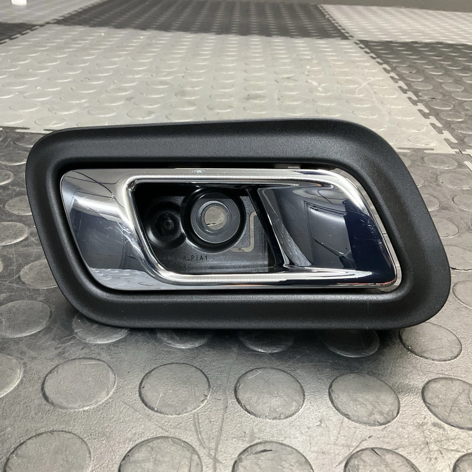 Оригинальная ручка захвата внутренней двери со стороны пассажира задняя правая для Ford Taurus 2010-2012 годов выпуска - Изображение 1 из 4