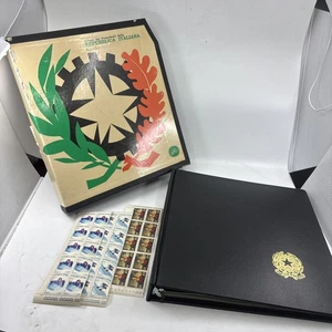 Italien Briefmarkensammlung Album 60er Jahre + ganze Blätter - 150+ Briefmarken - Bild 1 von 17