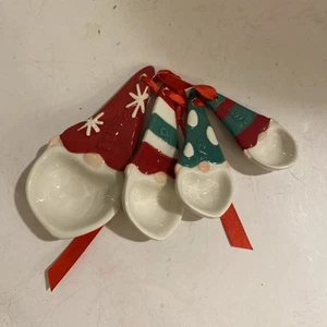 Gnome Measuring Spoons  Holiday Pattern Nesting Cup Set Red Green Ceramic ME - Picture 1 of 11